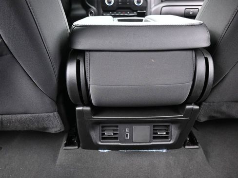 Used 2024 Chevrolet Silverado 1500 Custom Trail Boss image 39