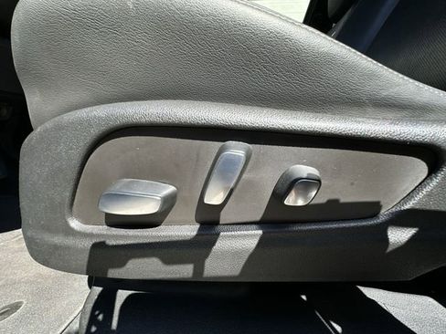 Used 2022 Cadillac XT6 Premium Luxury image 20