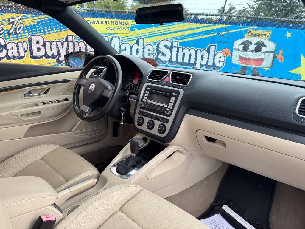 Used 2009 Volkswagen Eos Komfort FWD image 16