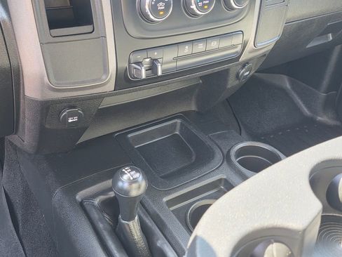 Used 2018 RAM 2500 Tradesman w/ Chrome Appearance Group image 26