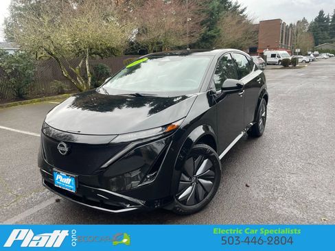 Used 2023 Nissan Ariya AWD image 2
