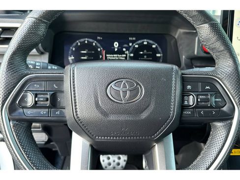 Used 2025 Toyota Tacoma TRD Sport w/ TRD Sport Upgrade Package AWD/4WD image 25