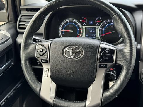 Used 2019 Toyota 4Runner SR5 AWD/4WD image 21