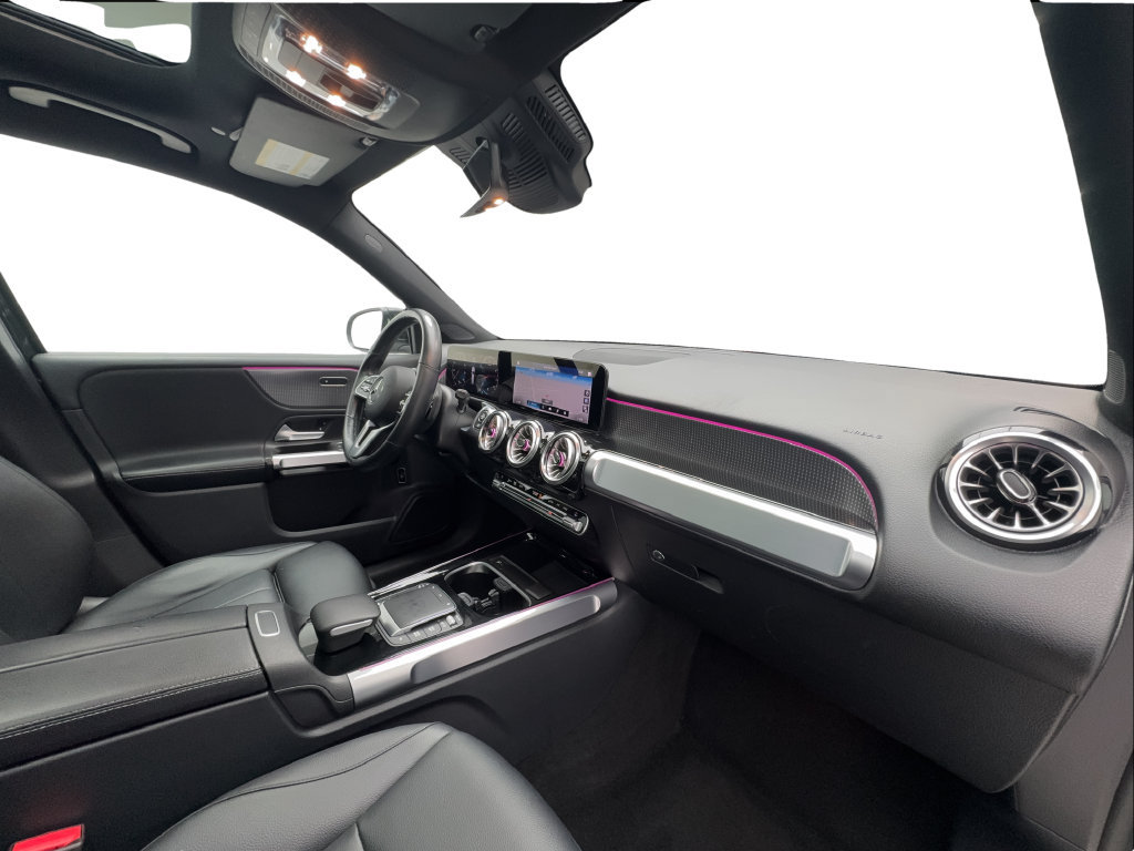 Used 2022 Mercedes-Benz GLB 250 4MATIC w/ Premium Package Lite image 32