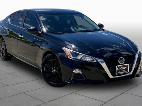 Used 2020 Nissan Altima 2.5 S FWD image 3