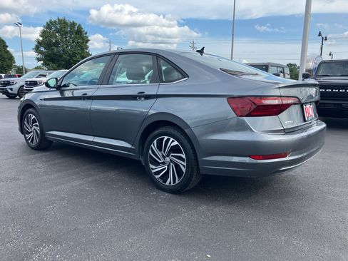 Used 2020 Volkswagen Jetta SEL FWD image 4