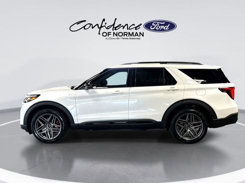 New 2026 Ford Explorer ST-Line w/ ST-Line Street Pack AWD/4WD image 5