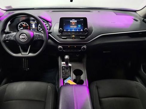 Used 2025 Nissan Altima 2.5 S image 17