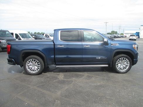 Used 2019 GMC Sierra 1500 Denali w/ Denali Ultimate Package AWD/4WD image 2