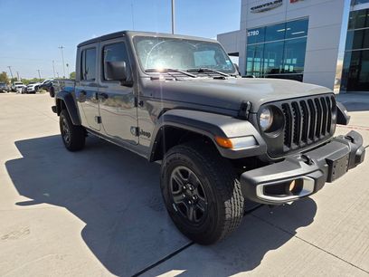Used 2023 Jeep Gladiator Sport w/ Trailer Tow Package