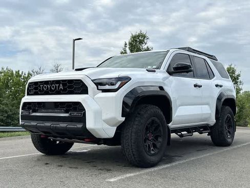 Used 2025 Toyota 4Runner TRD Pro AWD/4WD image 19