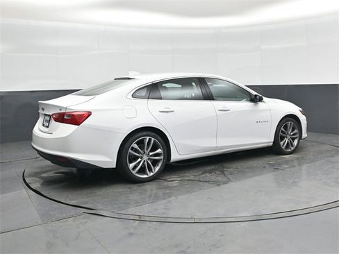 Used 2023 Chevrolet Malibu LT image 3