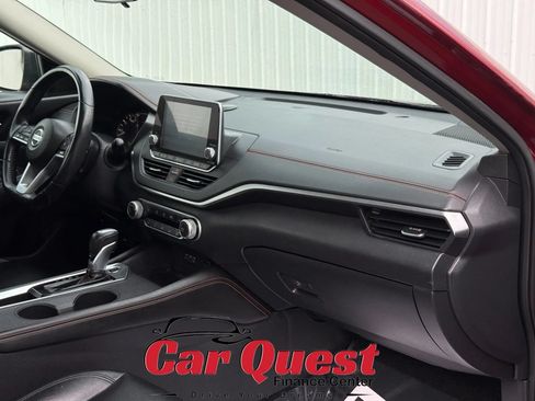 Used 2019 Nissan Altima 2.5 SR w/ SR Premium Package FWD image 18