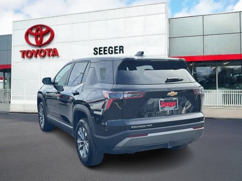 Used 2026 Chevrolet Equinox LT AWD/4WD image 7