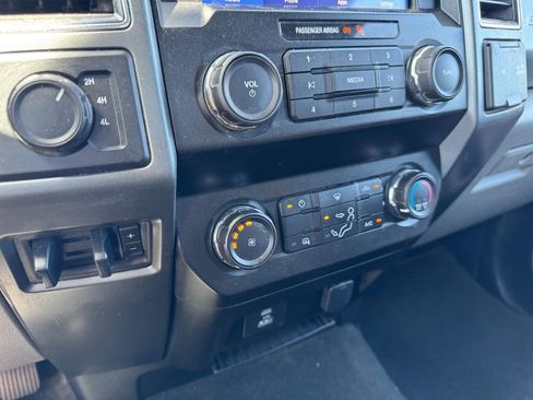 Used 2021 Ford F550 4x4 Regular Cab Super Duty image 17