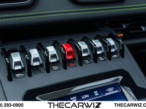 Used 2021 Lamborghini Huracan EVO RWD image 60