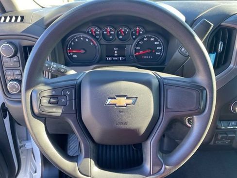 Used 2024 Chevrolet Silverado 2500 Custom w/ Custom Value Package image 19