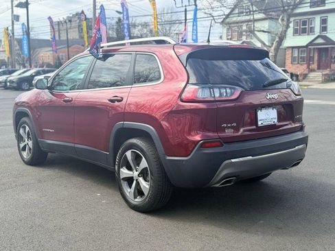 Used 2019 Jeep Cherokee Latitude w/ Popular Appearance Group image 8