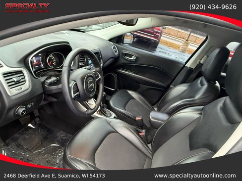 Used 2019 Jeep Compass Latitude w/ Popular Equipment Group AWD/4WD image 14