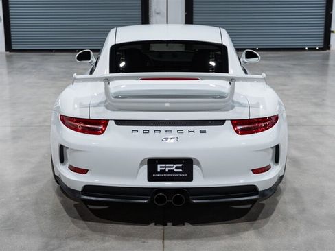 Used 2015 Porsche 911 GT3 RWD image 5