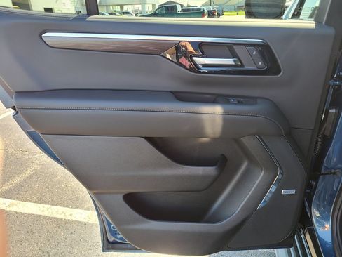 New 2026 Chevrolet Tahoe LT w/ Comfort Package AWD/4WD image 16