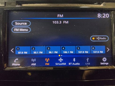 Used 2019 Nissan Rogue SV w/ Premium Package image 25