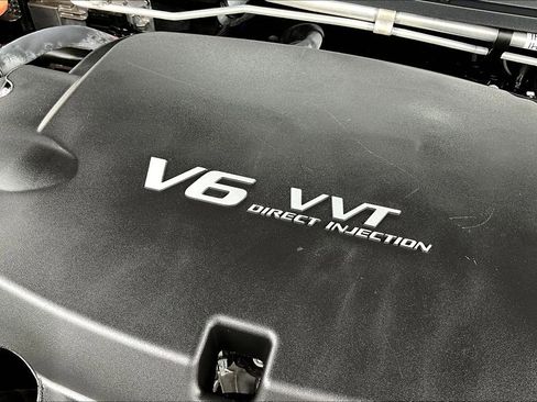 Used 2022 Chevrolet Colorado LT image 31