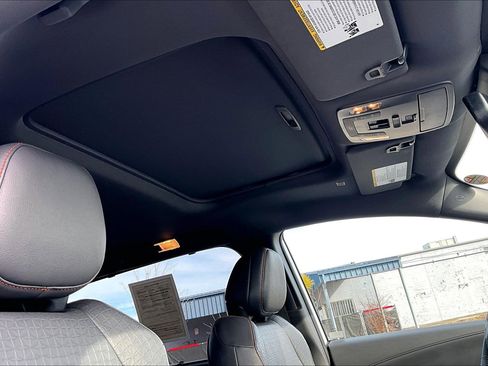 Used 2021 Toyota Sienna XSE w/ XSE Plus Package image 29