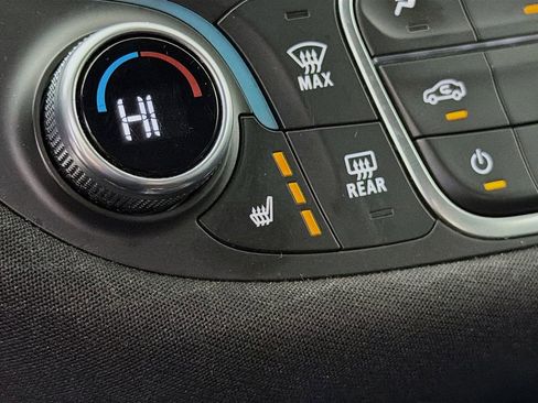 Used 2023 Chevrolet Malibu LT image 22