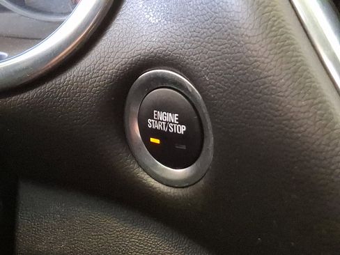 Used 2019 Chevrolet Malibu Premier image 24