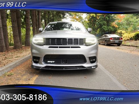 Used 2017 Jeep Grand Cherokee SRT image 6