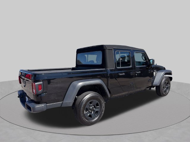 Certified 2024 Jeep Gladiator Sport AWD/4WD image 6