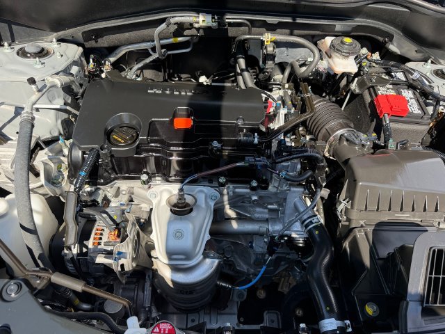 Certified 2025 Honda HR-V Sport image 23