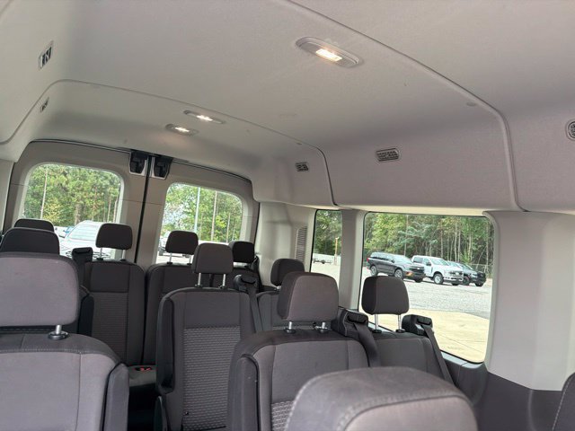 Used 2025 Ford Transit 350 XLT RWD image 8