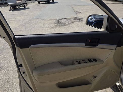 Used 2009 Hyundai Sonata GLS FWD image 16