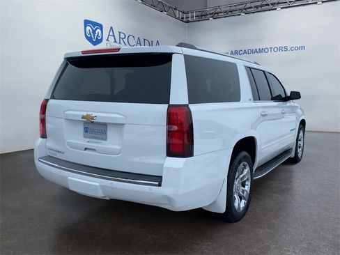 Used 2016 Chevrolet Suburban LTZ image 5