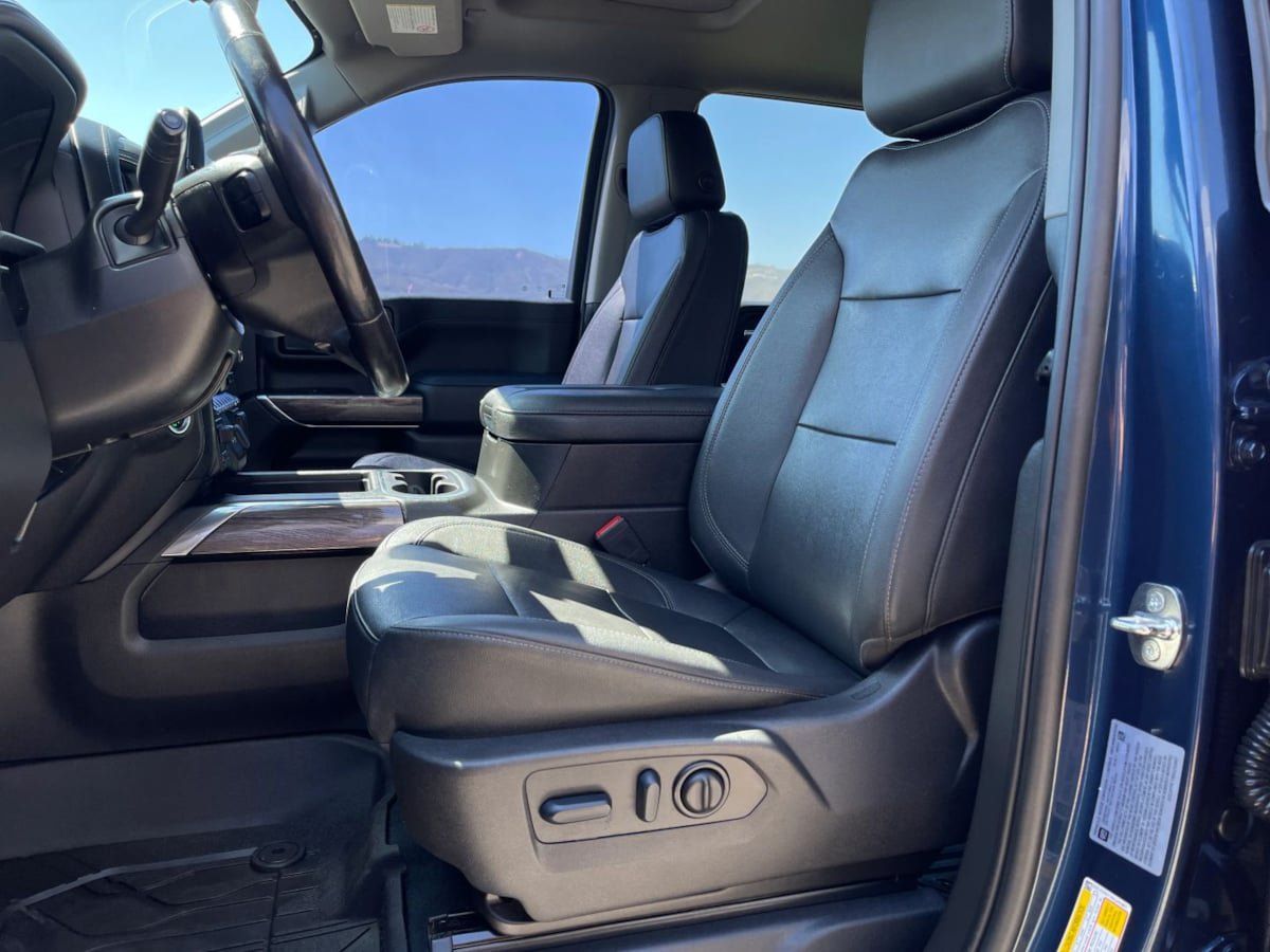 Used 2022 Chevrolet Silverado 2500 LTZ w/ LTZ Plus Package AWD/4WD image 23