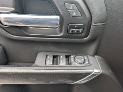 Used 2023 GMC Sierra 2500 AT4 w/ AT4 Preferred Package image 22