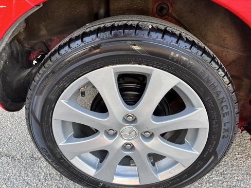 Used 2012 MAZDA MAZDA2 Touring image 32