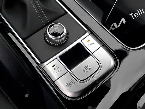 New 2025 Kia Telluride S image 12