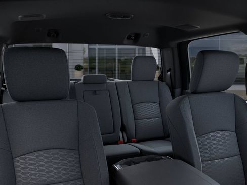 New 2026 RAM 2500 Big Horn AWD/4WD image 30