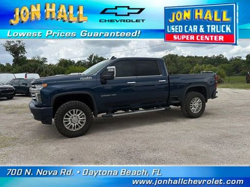 Used 2022 Chevrolet Silverado 2500 High Country w/ Safety Package II AWD/4WD image 3
