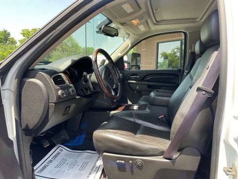 Used 2012 GMC Sierra 2500 Denali w/ Suspension Package, Off-Road AWD/4WD image 16