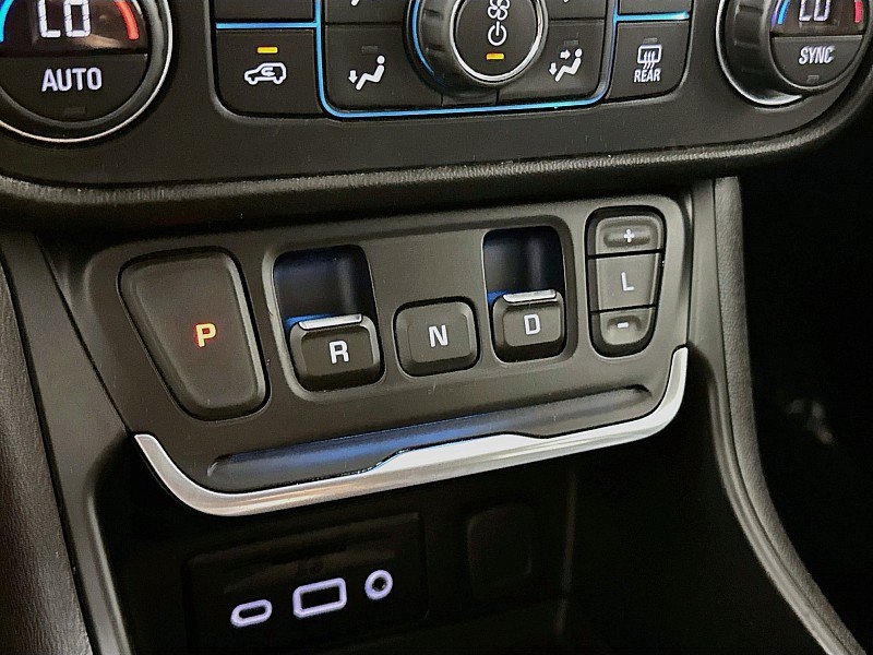 Used 2019 GMC Terrain SLT w/ Preferred Package FWD image 17