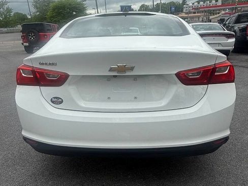 Used 2017 Chevrolet Malibu LS FWD image 3