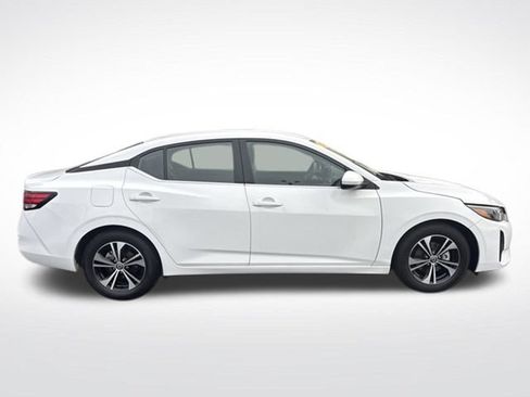 Used 2025 Nissan Sentra SV FWD image 8