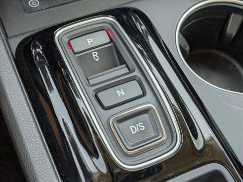 Used 2025 Honda Pilot Elite image 12