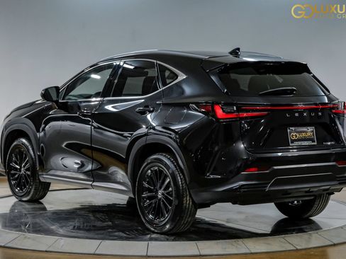 Used 2024 Lexus NX 250 FWD image 12