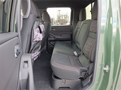 Certified 2025 Nissan Frontier PRO-4X w/ Tow Package image 13