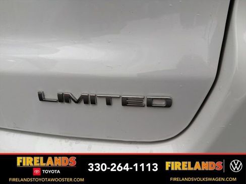Used 2023 Jeep Compass Limited image 9